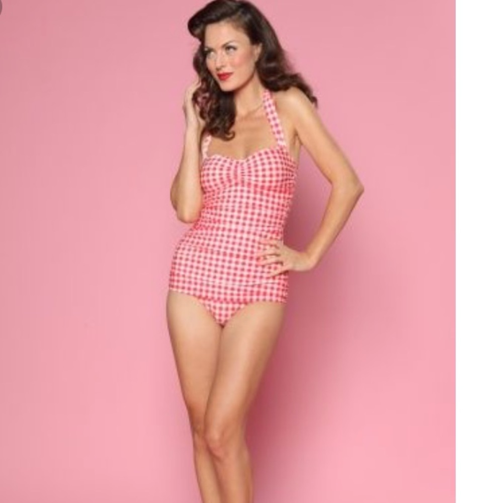 One piece bathing/swim suit